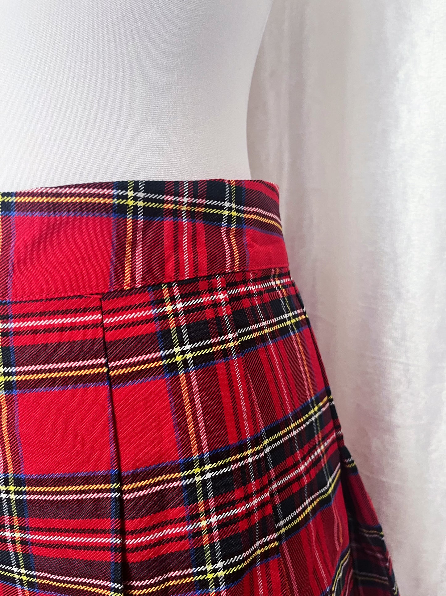 Iconic plaid red skirt ❤️