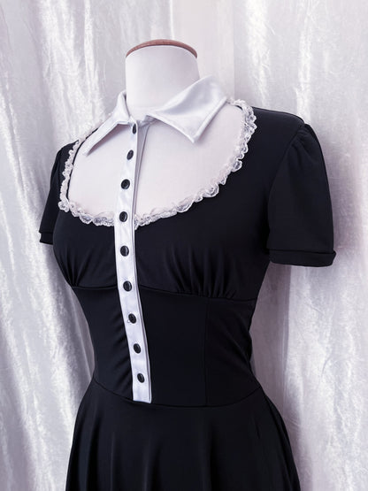 Modern, gothic lolita dress with cut-out chest detail 🗝️