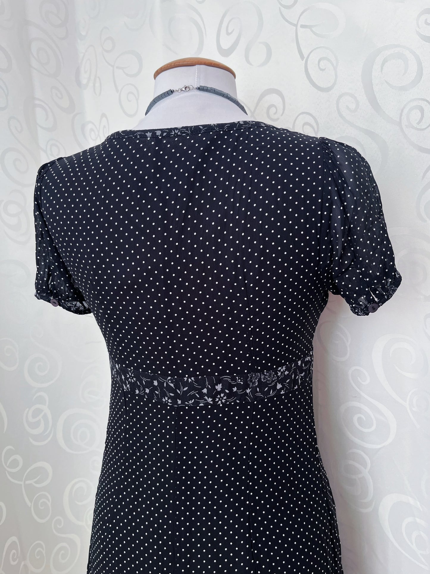 Dark coquette polka dot silk & viscose dress with heart bead detail 🎹🎶