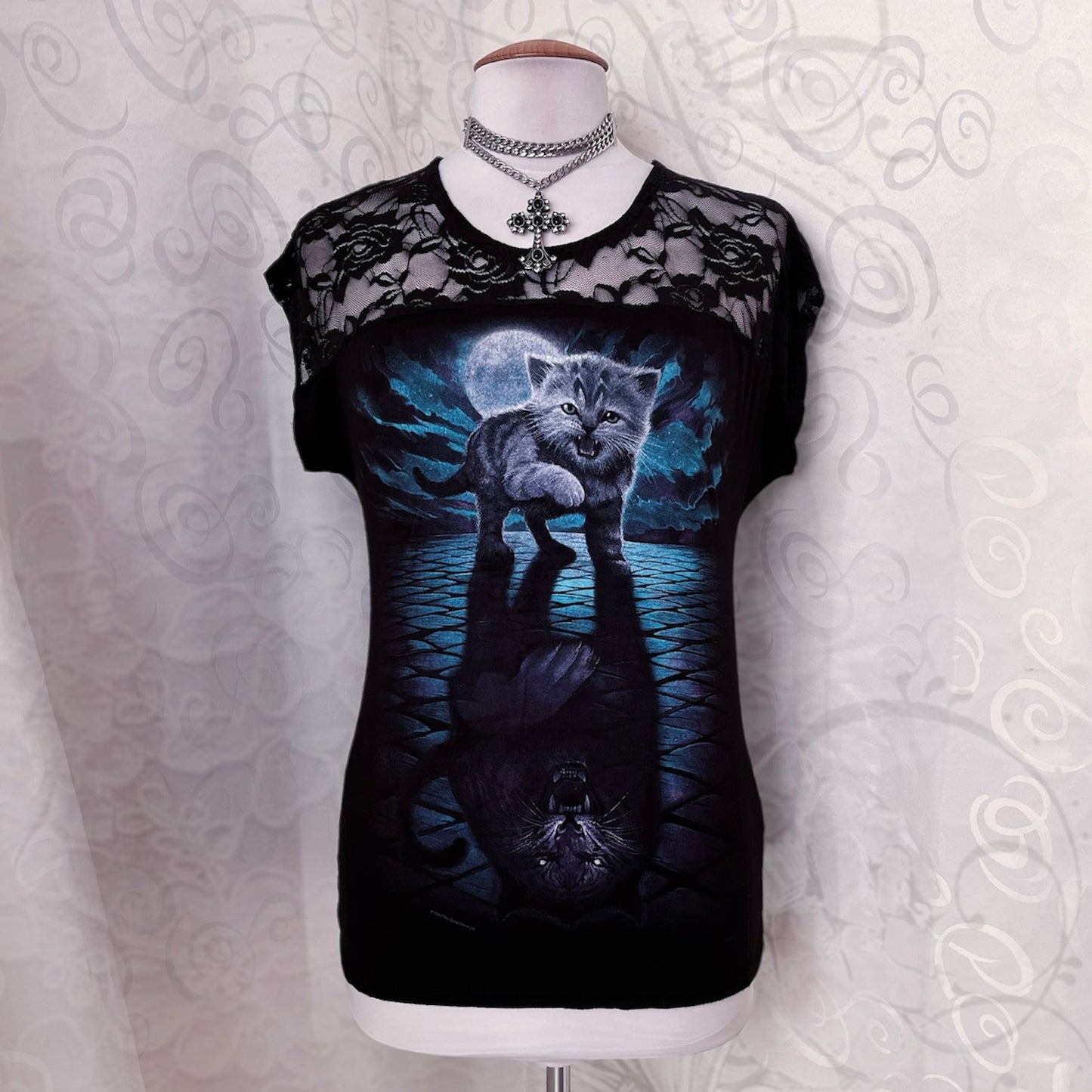 SPIRAL black wild side tee with lace detail 🖤🐱