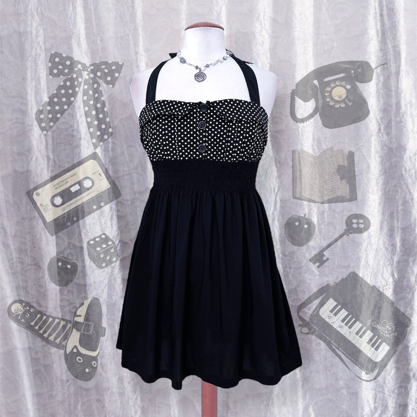 00’s Fishbone polka dress 🎶