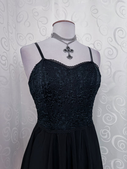 00’s Gothic black dress 🕷️