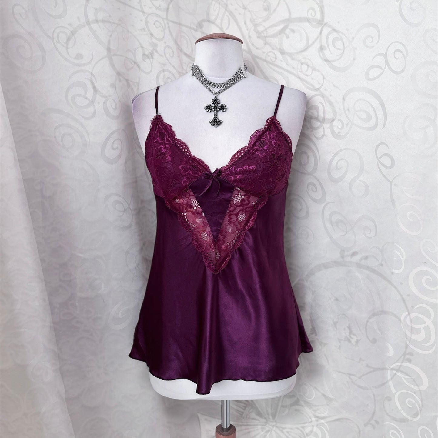 Whimsy purple lingerie top with lace detail 💜🎀