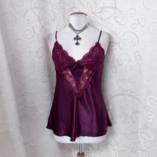 Whimsy purple lingerie top with lace detail 💜🎀