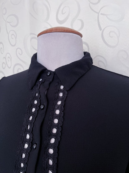 00’s Gothic/Jirai Kei black shirt 🏰🕷️