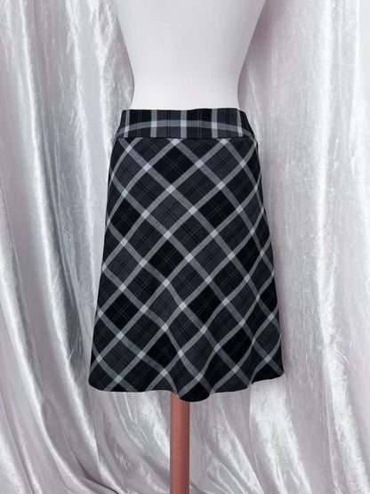 Orsay plaid grey office skirt with pockets on the side ✨