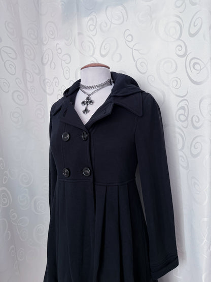 Gothic / Jirai Kei princess style black United Colors of Benetton coat 🦇💜