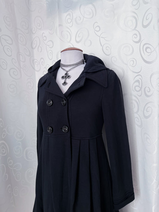 Gothic / Jirai Kei princess style black United Colors of Benetton coat 🦇💜