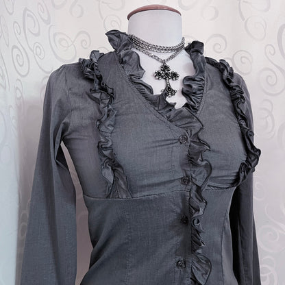 00’s Gothic/Jirai Kei grey ruffle shirt 🌀🩶