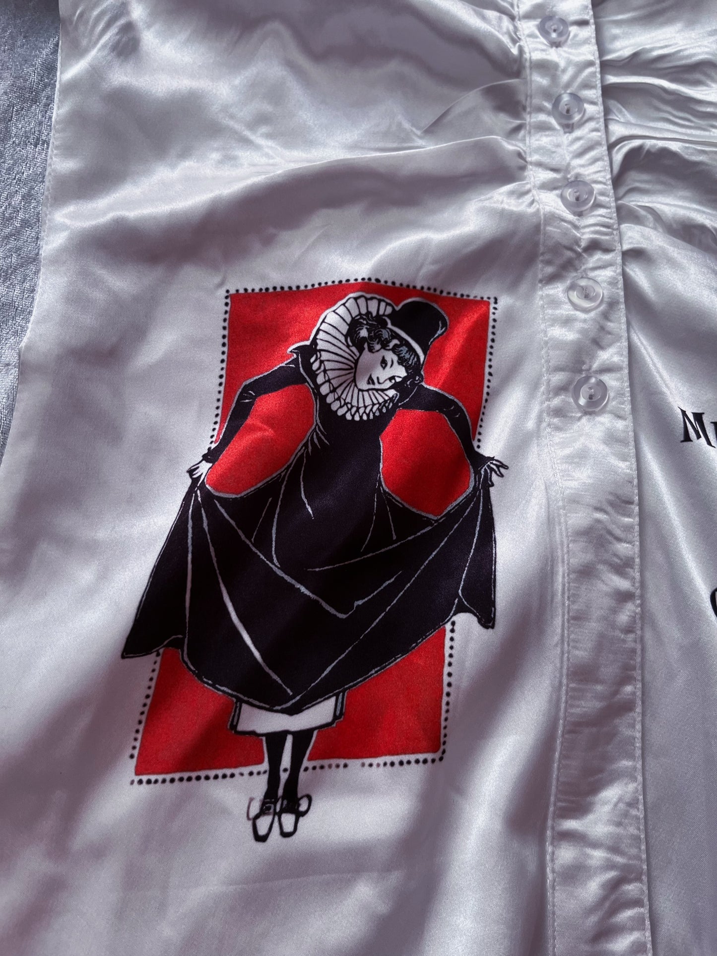Jester Reworked 00’s white saten shirt 🃏🎪