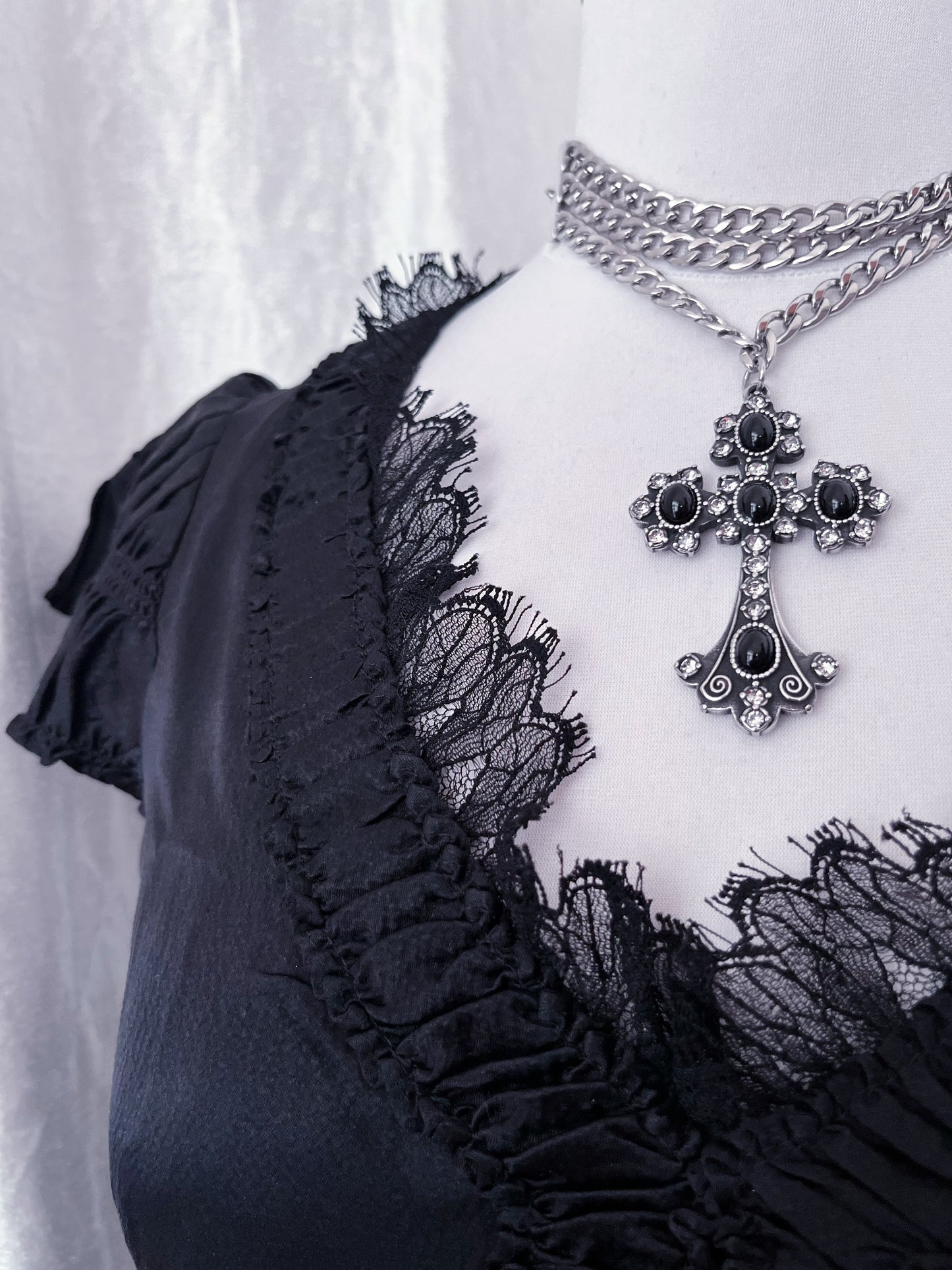 00's gothic silk ruffle black top 🦇