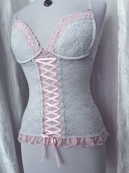 Beautiful coquette lace bustier top 🎀