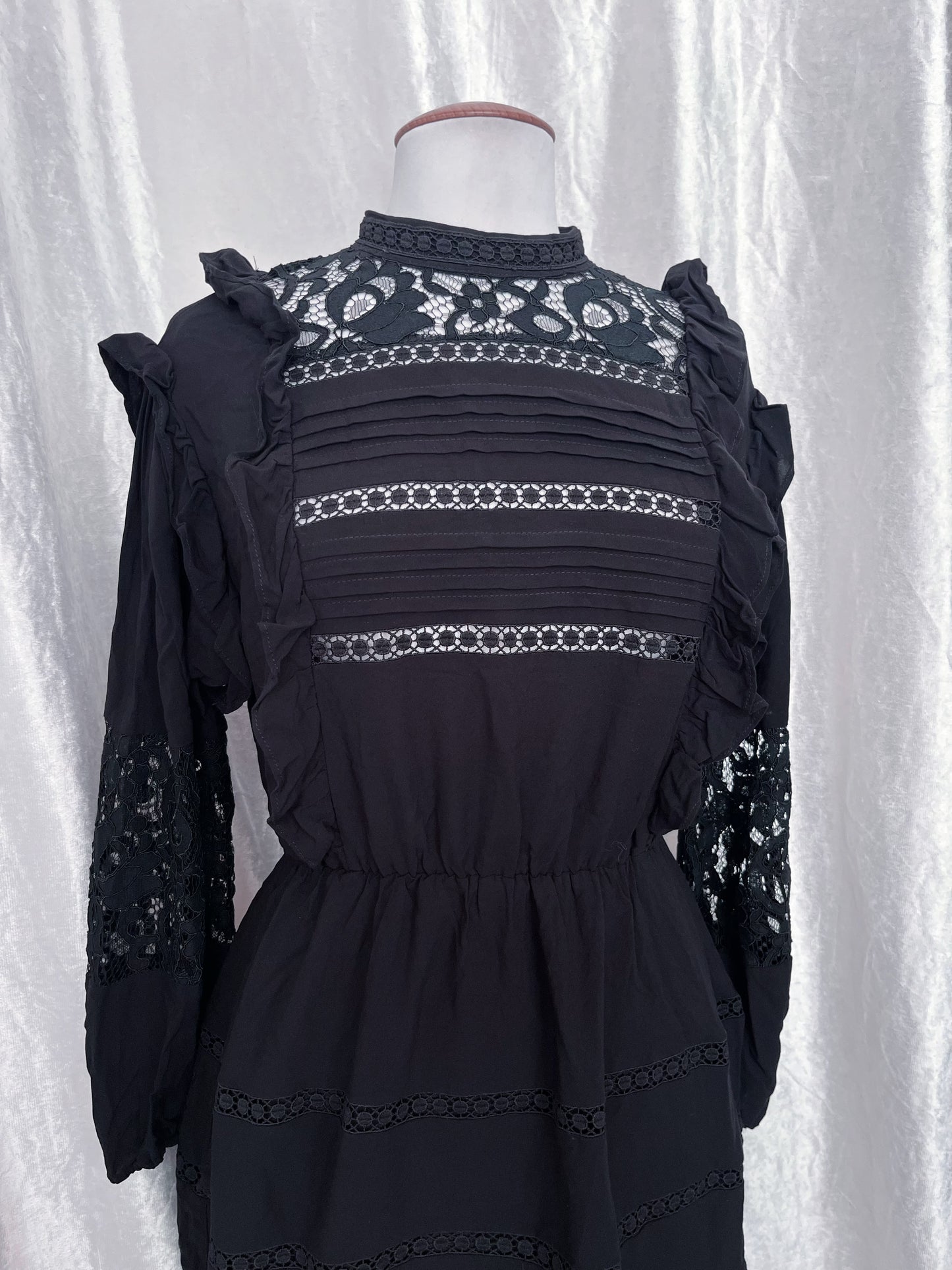 Gothic lolita black dress ˚₊‧⁺⋆♱
