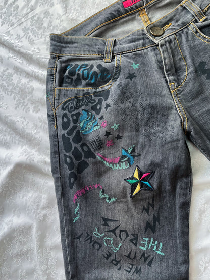 00’s Killah jeans with graffiti y2k details