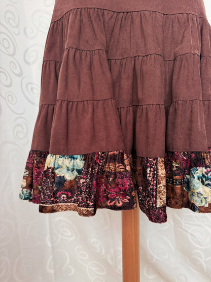 00’s Whimsy fairy thick brown ruffle skirt with velvet trim detail 🧚🏼⭐️