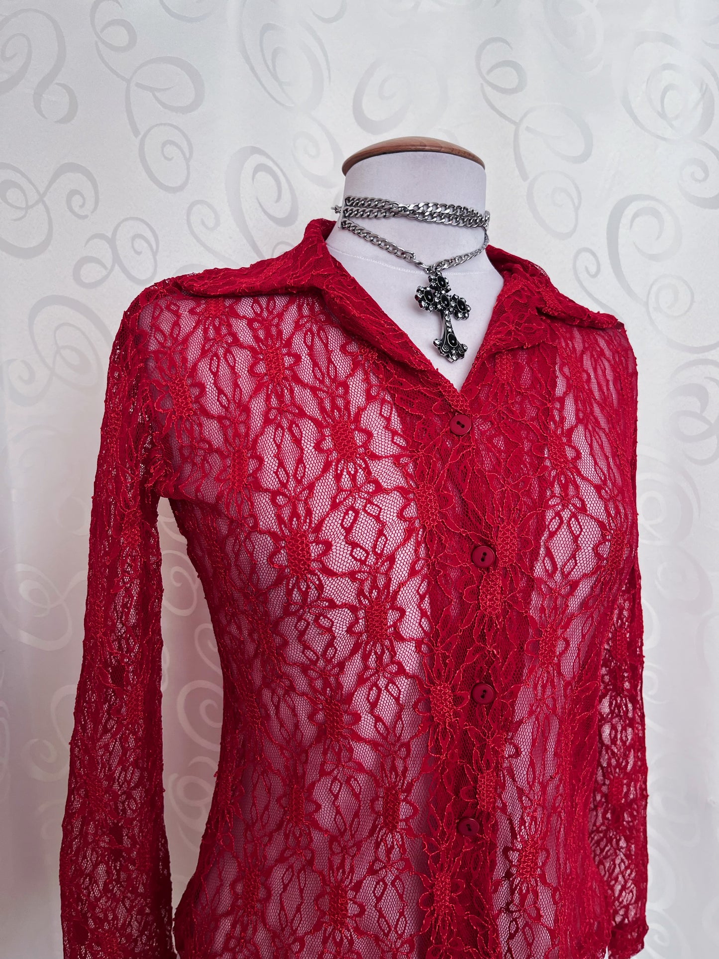 00’s deadstock vampire lacey red shirt 🫀