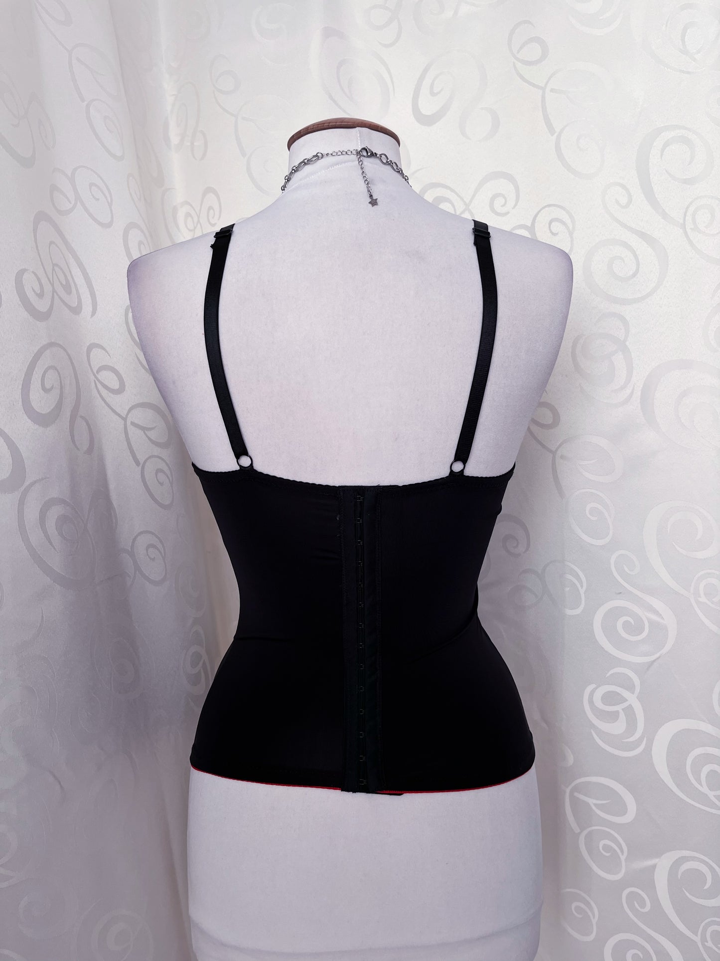 Alt black corset with harness & red details ♥️