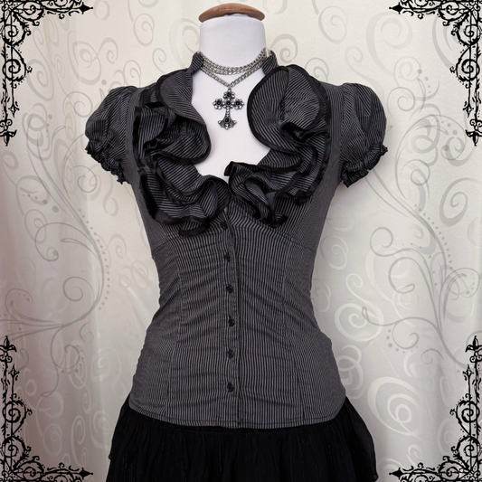 Horror Protagonist/Dark Coquette style ruffle striped shirt 🎞️🗝️