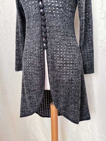 00’s comfy grey knit cardigan 🌀🦇