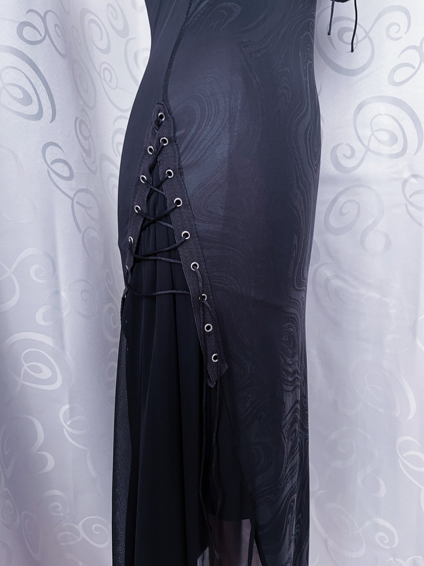 Gothic, hot maxi lace-up dress 🕷️