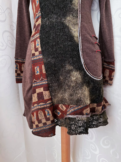 00's Whimsy Twee dress with beautiful egyptian design and faux mohair feel 🌒🍎