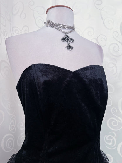 00’s Gothic ballerina style lace & velvet dress 🦇🌀