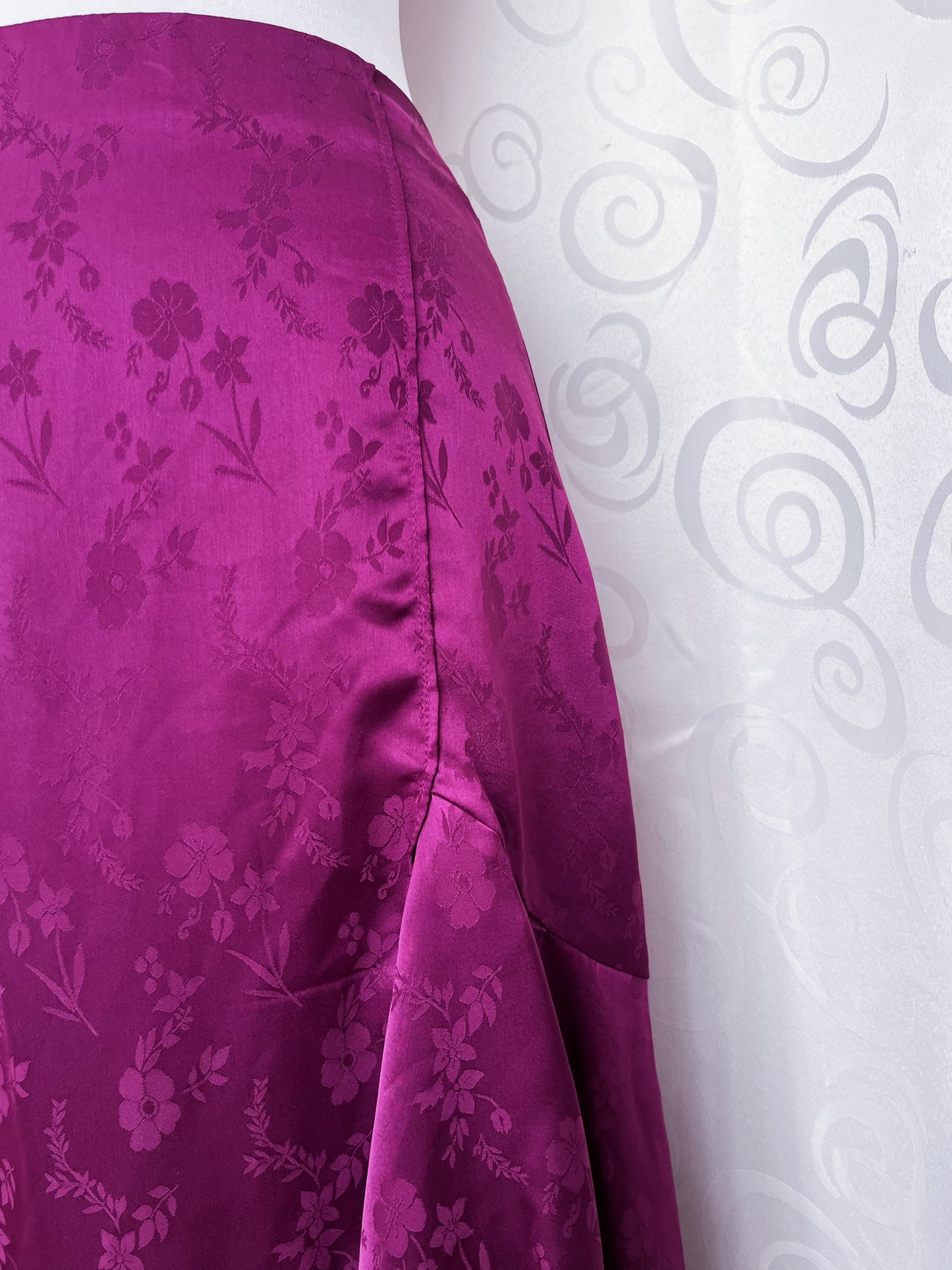 Whimsy fairy maxi magenta skirt with embossed details 🎀💕
