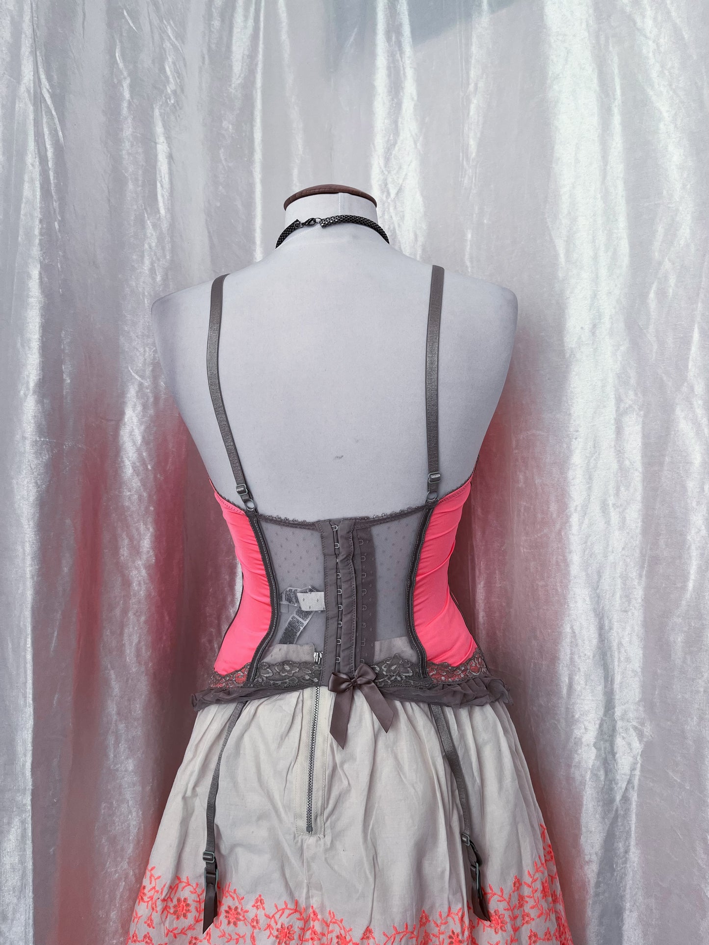 00’s coquette alizarine pink corset top with grey mesh & lace details 🎀