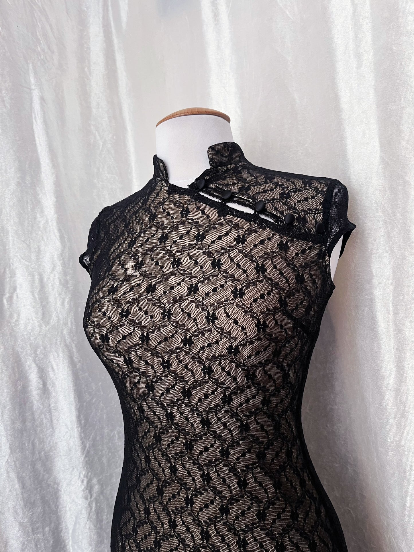 00's Qipao Asian style golden brown lace dress 🐉