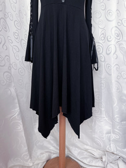 Modern witchy black maxi hooded dress with lace up sleeves 🖤🧙🏻