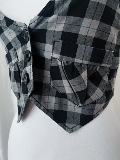00’s Fishbone dark academia crop plaid vest 📓🌀