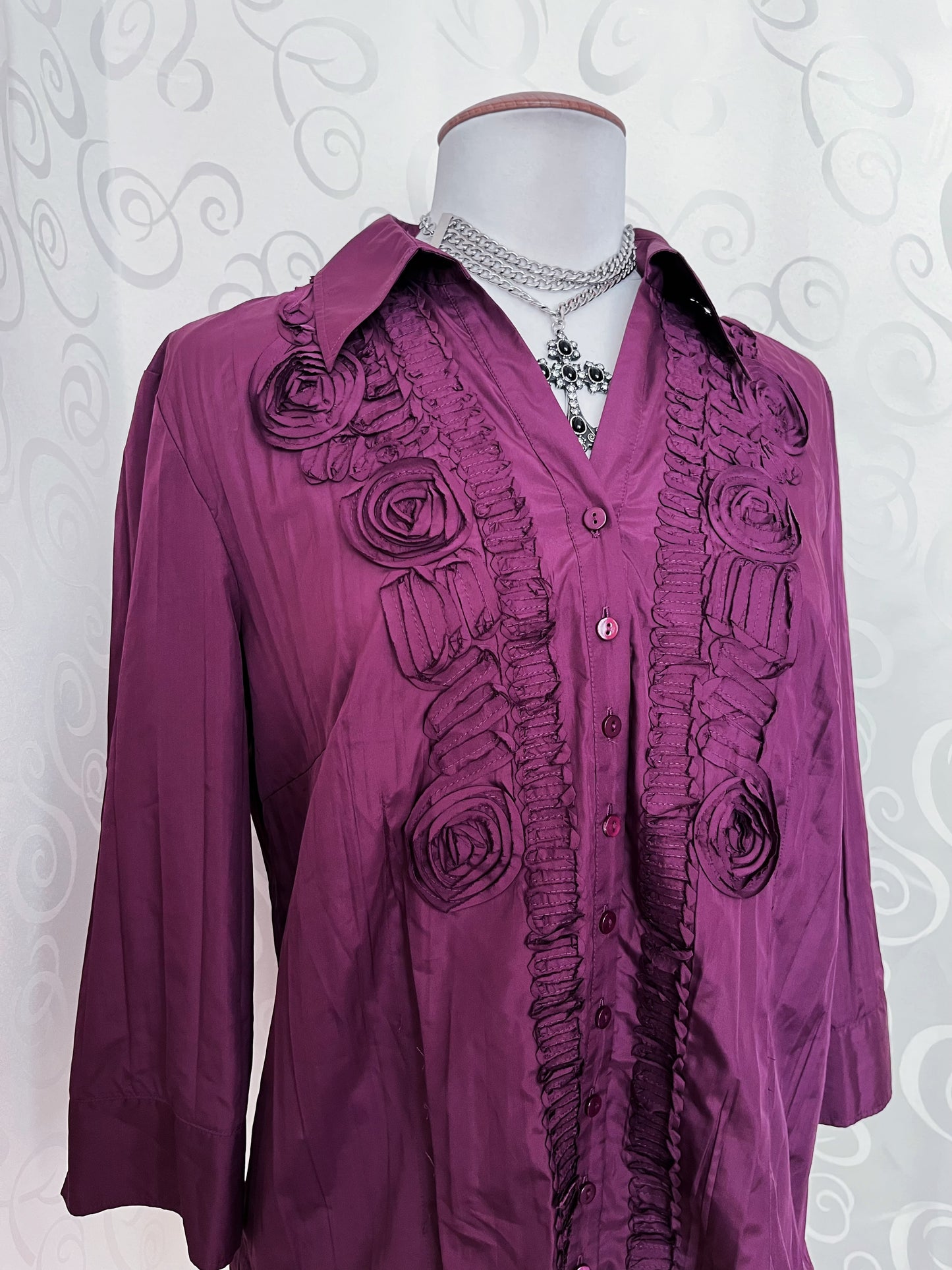 Dark coquette plum shirt with roses 💜🥀