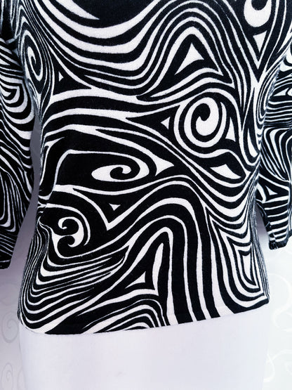00’s Nicowa Gothic swirl top with beaded details 🕸️🕷️