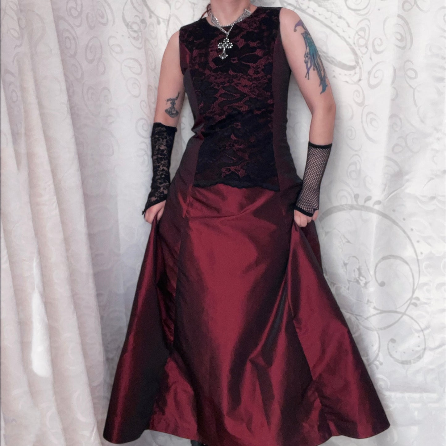 00’s gothic vampire burgundy dress ❤️🏰