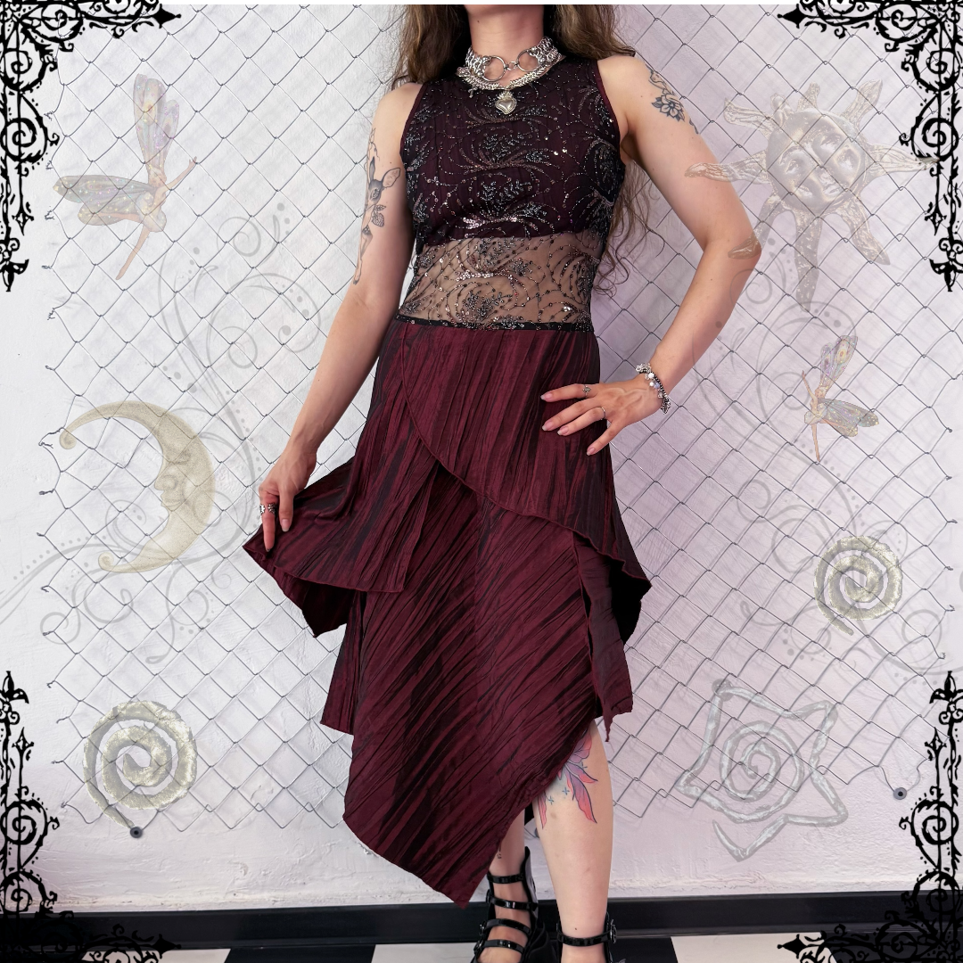 00’s Vampire queen burgundy prom dress 🦇🌀