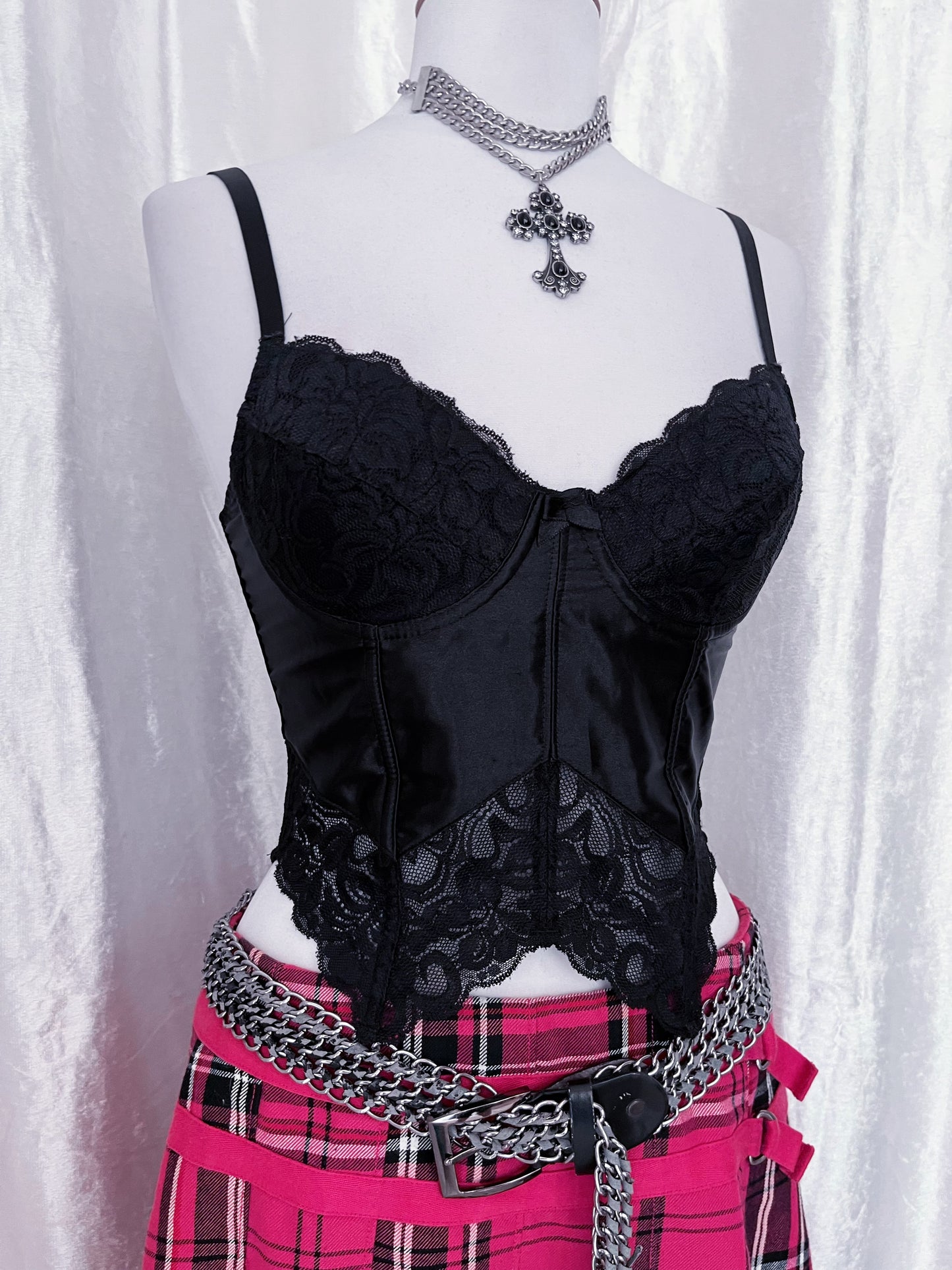 Gothic saten & lace corset 🦇
