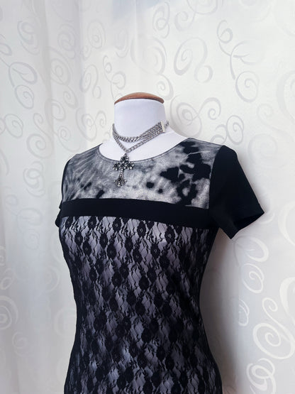 00’s whimsygoth lacey silver tee 🖤