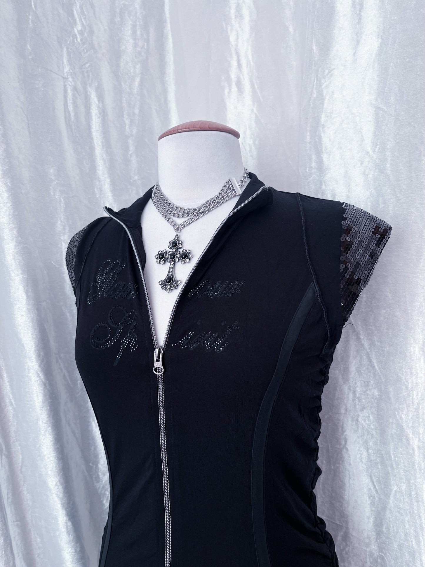 Alternative hot zip-up tunic/dress 🦇