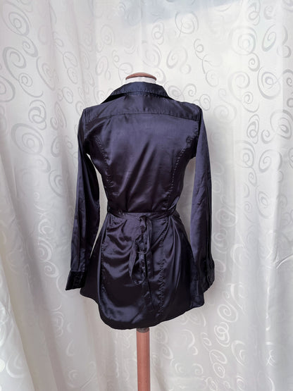 00’s whimsy satin grey shirt 🌀🕷️