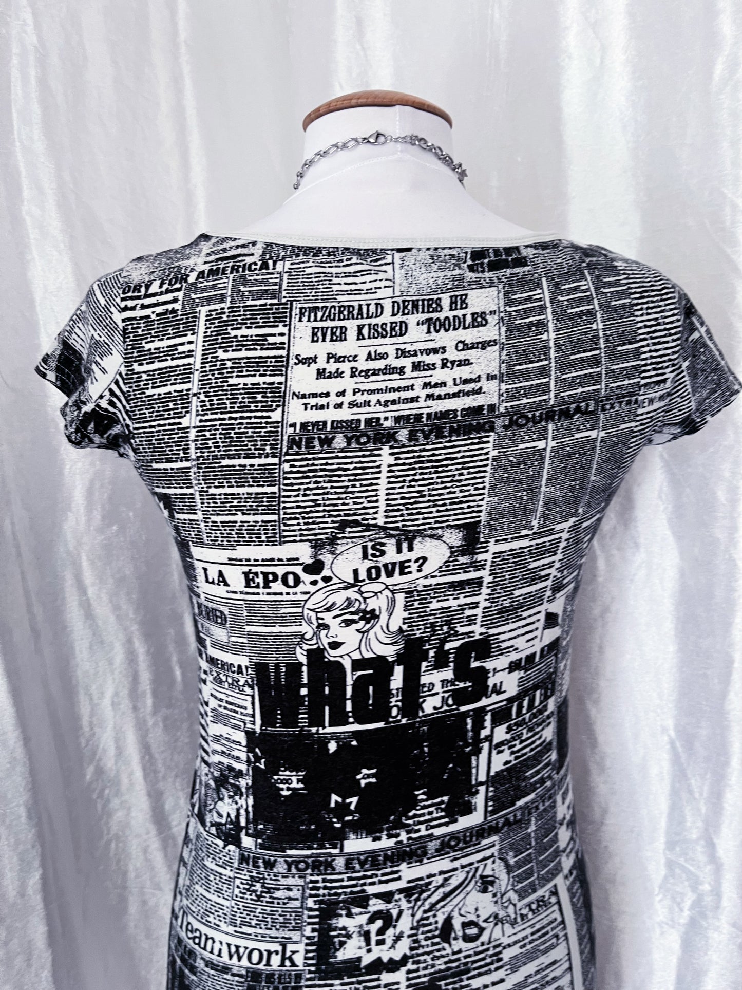 Fishbone newspaper print tee 📰