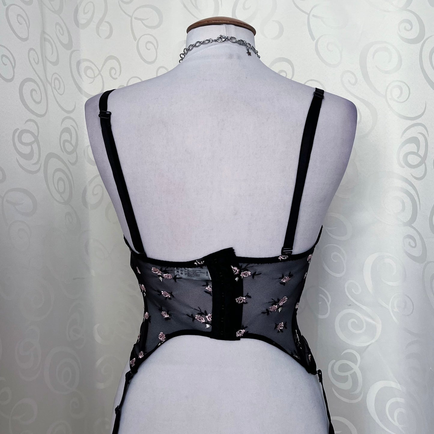 Coquette sheer embroidered corset 🌸