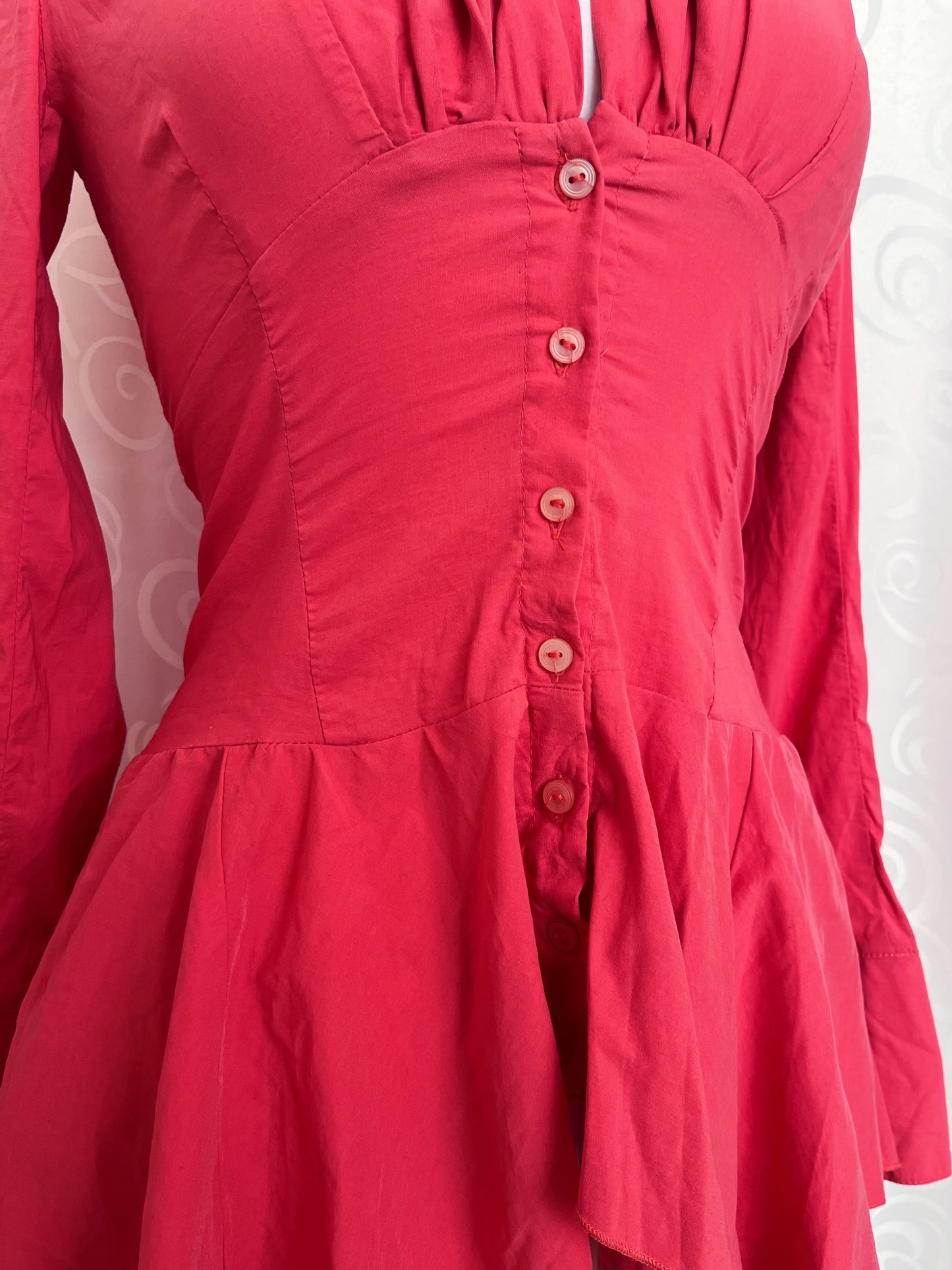 00’s victorian/theatrical style coral shirt ❤️🕷️