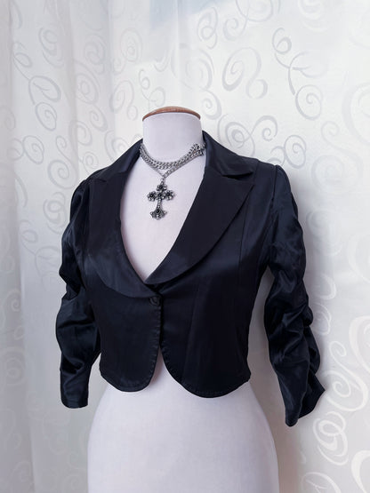 00’s gothic satin black bolero 🕷️