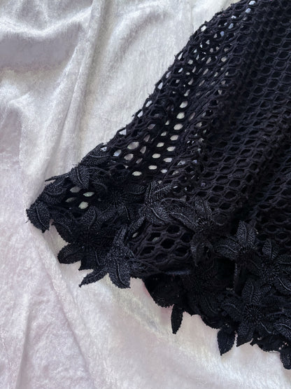 Alternative fishnet black skorts 🕷️
