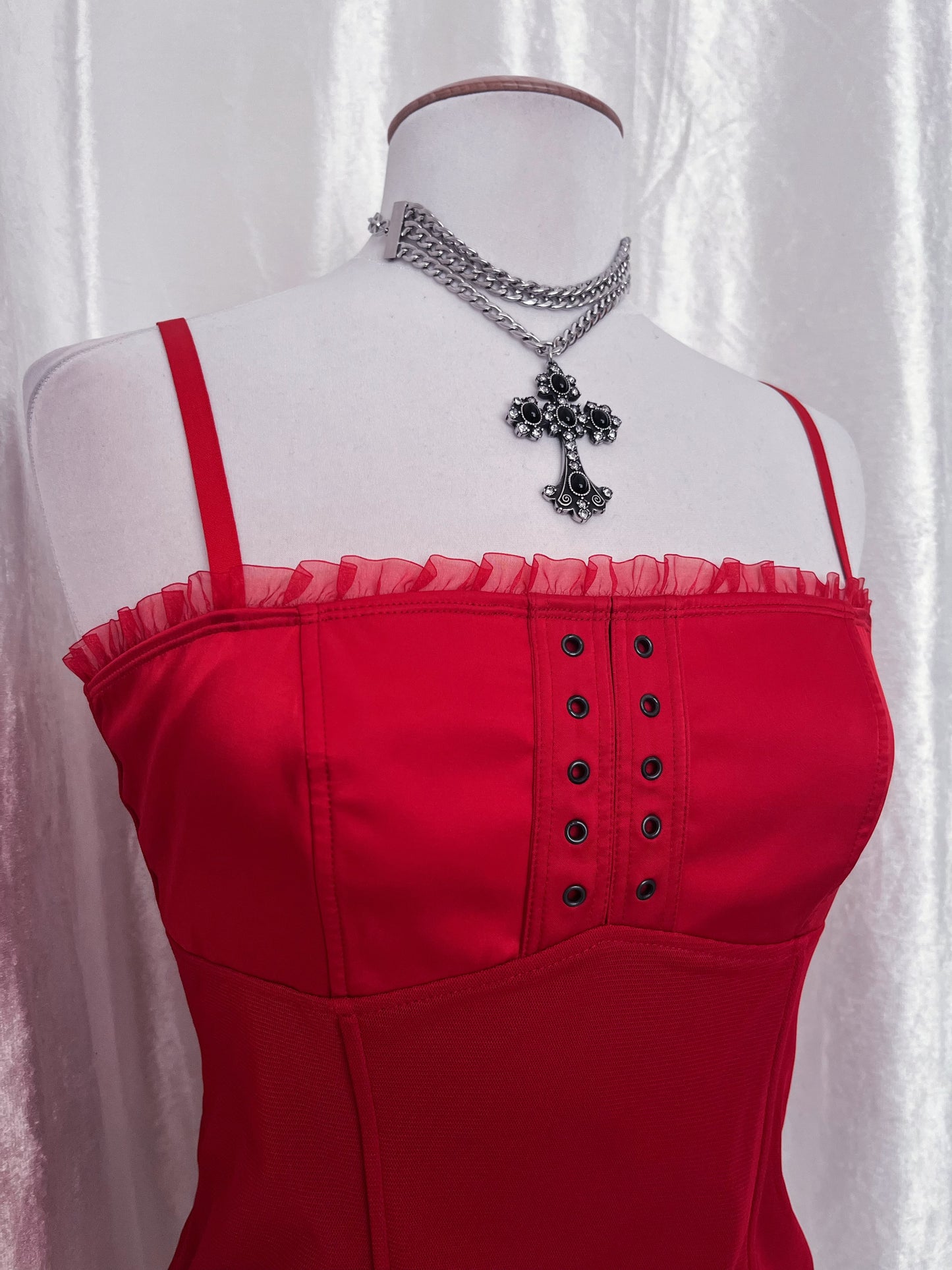 00’s red corset top ✨🌹