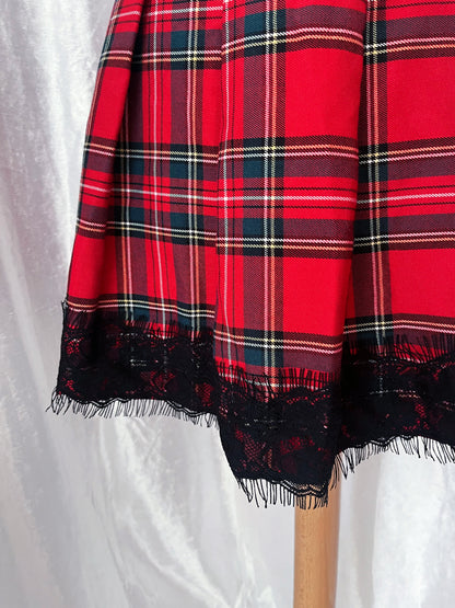 Lipsy plaid Alt skirt with lace trim detail ❣️