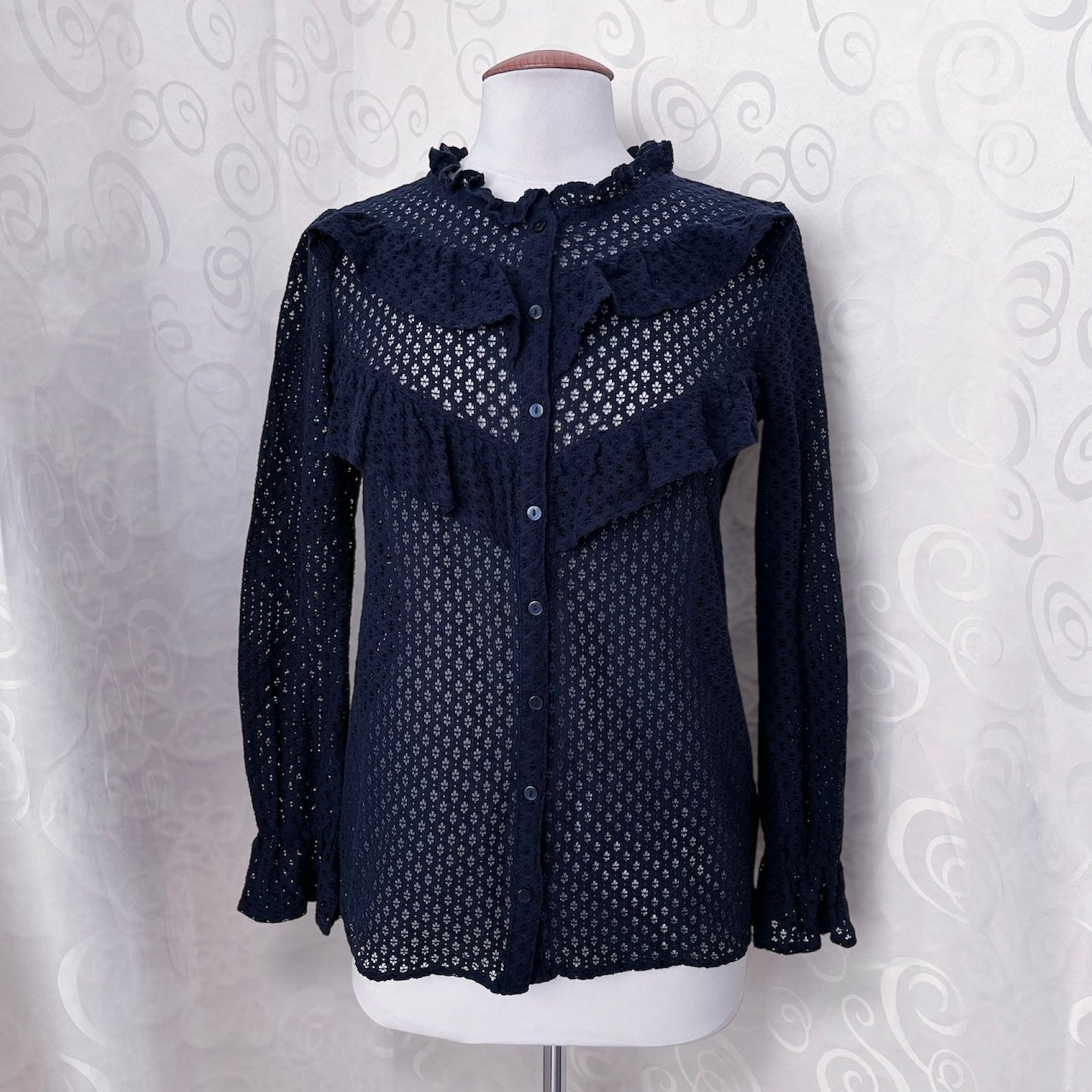 Gothic cotton knit navy ruffle shirt 🌀