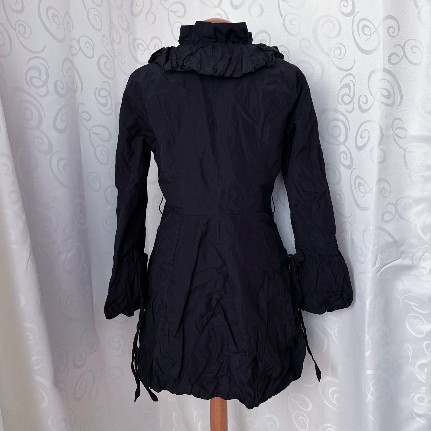 00’s Gothic / Jirai Kei light black coat with ruffle details 🌀🕷️