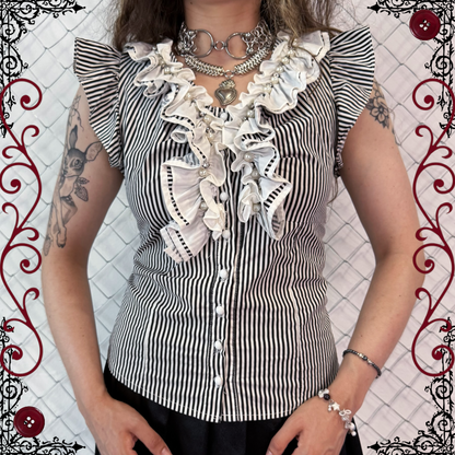 00’s Sweeney Todd/circus core striped ruffle top with beaded details 🌀🎪