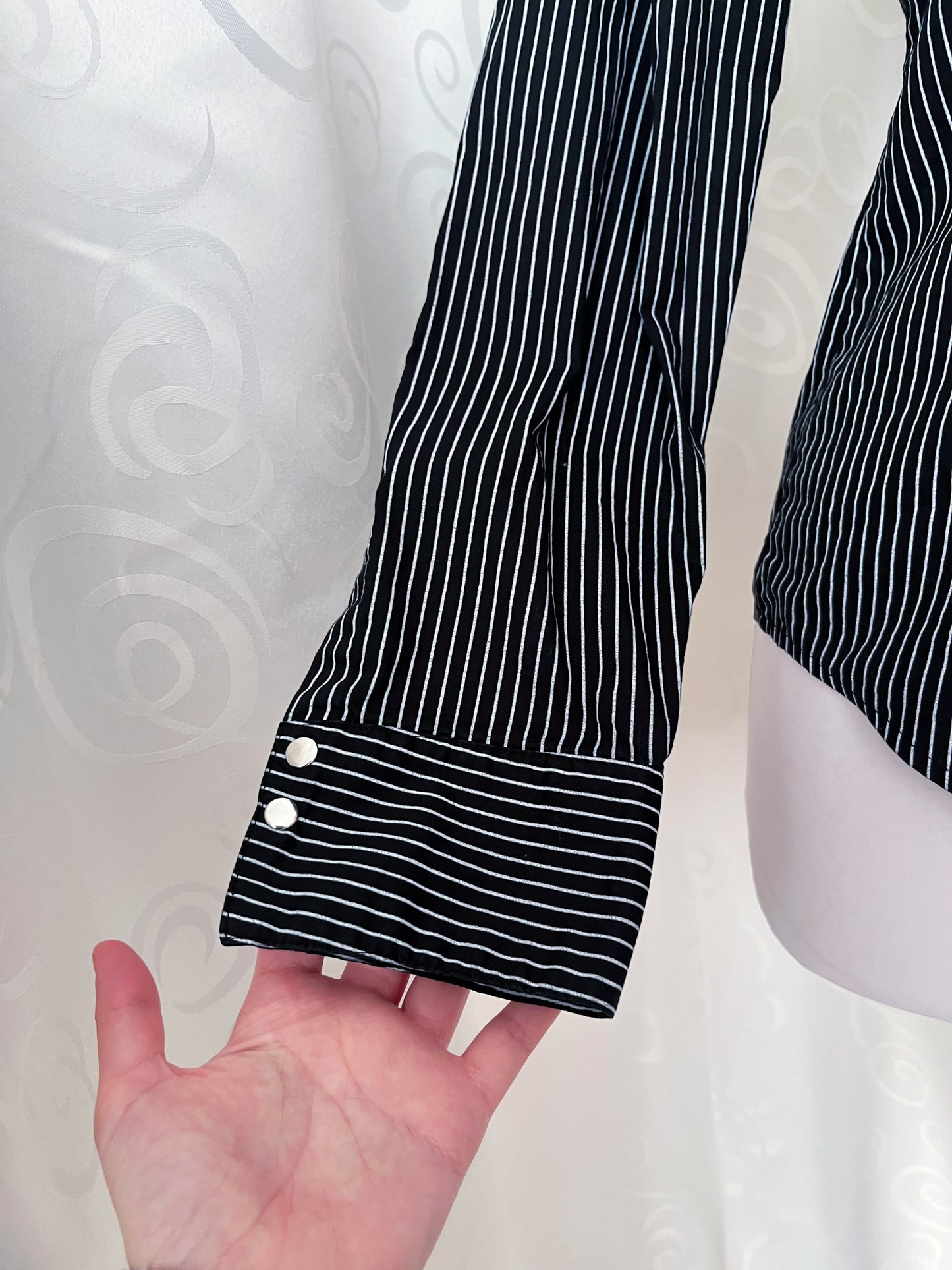00’s Gothic striped cotton shirt 🕷️